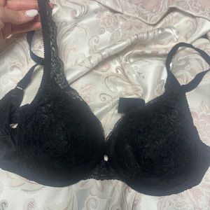 Black lace bra